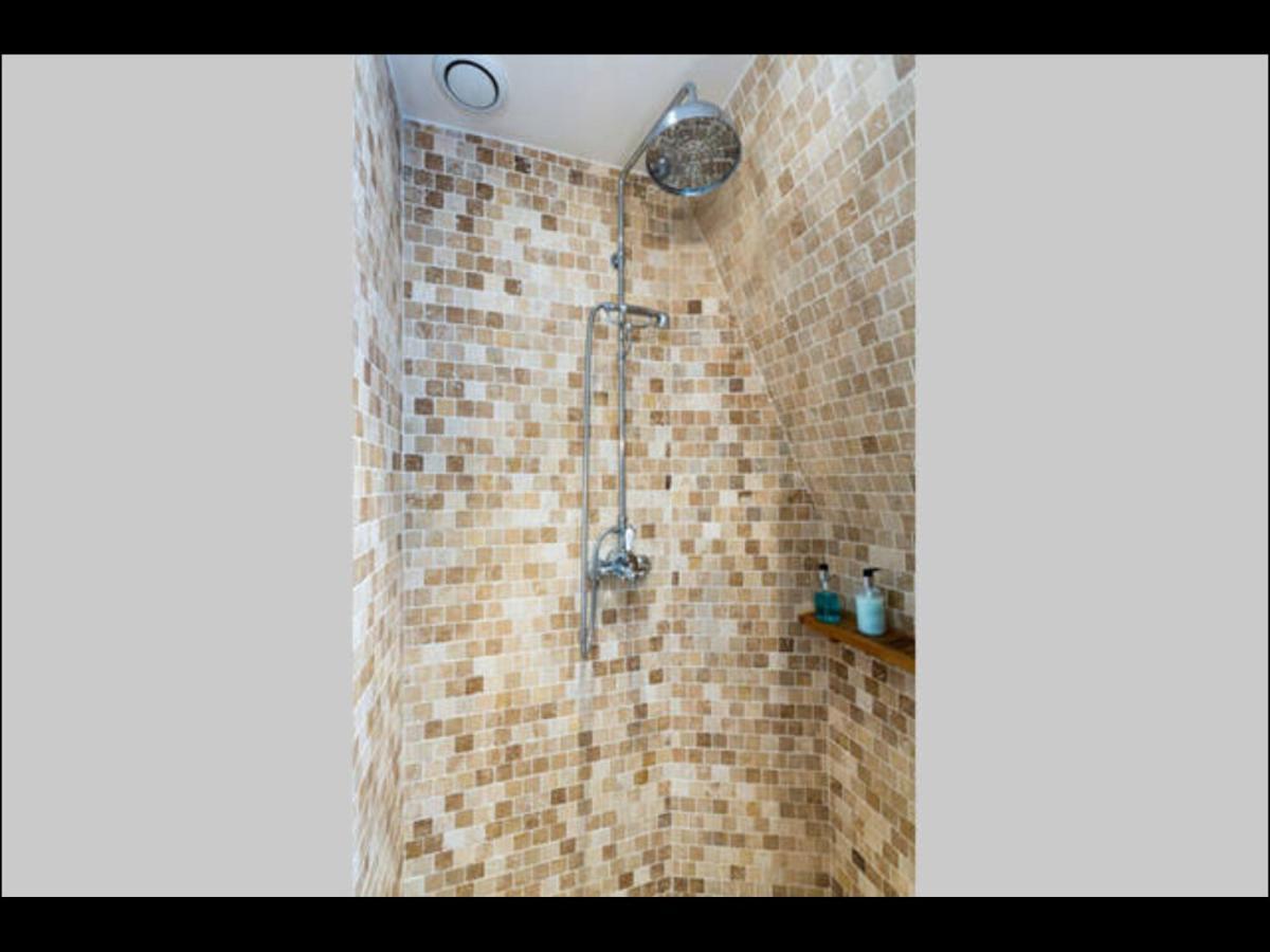 Apartment Chablis Paris